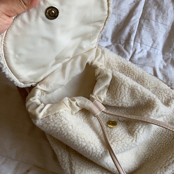 3 colors- Teddy backpack with flat bottom in light cream and black and pink - Picture 7 of 15